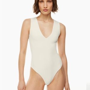 Aritzia Babaton Elvira Contour Bodysuit